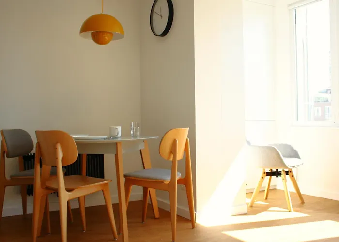 Your Home In Chisinau: Private Parking And Peaceful Stay